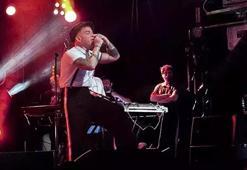 Athena'nın İngiltere konserine vize engeli! İleri tarihe ertelendi