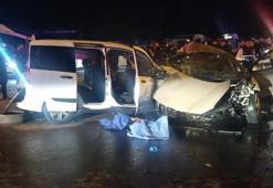 Gaziantep'te korkunç kaza: iki araç kafa kafaya çarpıştı: 5 ölü, 2 yaralı