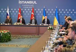 Ukrayna ve Rusya tarafı barış i&#231;in İstanbul&#39;da g&#246;r&#252;şt&#252;! Zirve sonrası peş peşe a&#231;ıklamalar