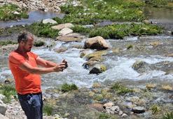 Alman turist Hakkari'de gördüğü manzaraya isyan etti! Yetkilileri göreve çağırdı