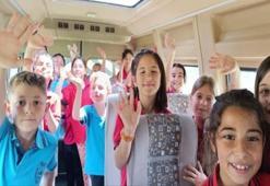 Adana'da kumbara açıldı! Komşu köye oyuncak yağdı: 1000 öğrenciden anlamlı destek