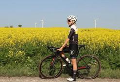 Tekirdağlı Pınar Kurtoğlu yarışlara köy yollarında hazırlanıyor