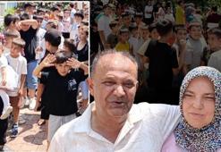 Adana'da 20 yıl önce başladı! Yüzlerce çocuk bayram harçlığı için sıraya girdi