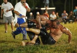 Başpehlivanlar kıyasıya yarışacak! Bursa'da Tarihi Çalı Güreşleri'nde geri sayım başladı