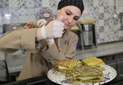 Adana'da sıcaklıklar arttı, talep patladı! Katmer, künefe değil her gelen bunu istiyor