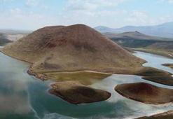 Meke Krater Gölü (Meke Maarı)