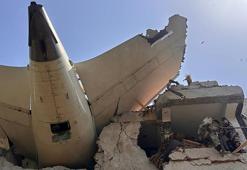 Hindistan'da yolcu uçağı düştü: 204 kişinin cansız bedenine ulaşıldı