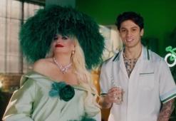 Afrodit ekranlara geri döndü! İkonik yeşil kıyafetiyle dillere dolanan repliğini yeniden söyledi