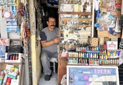 Hataylı çakmak doktoru baba, 2 metrekarelik dükkanla 3 evladını okutarak meslek sahibi yaptı