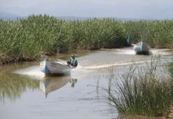 Konya'da 3 aylık bekleyiş sona erdi! Balıkçılar "Vira Bismillah" dedi sezonu açtı