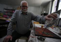 Emekli olduktan sonra başladı! Sahilden topladığı kum taneleri ile yapıyor