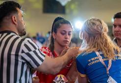 Eskişehirli sporcu Zeynep Yiğit'in  bileği Avrupa’da bükülmedi