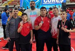 Eskişehirli güreşçilerden büyük başarı! Sivas’ta madalyaları topladılar