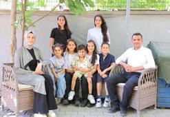 Bakanı bile tebessüm ettirdiler: Türkiye bu aileyi konuşacak! Kahramanmaraş'ta 7 çocuklu öğretmen aile herkesi büyüledi!