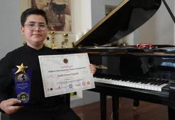 Gaziantepli 13 yaşındaki çocuk 'canı sıkılmasın' diye gönderildiği kursta dünyaca ünlü piyanist oldu!