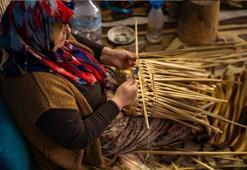Çanakkale'de bir zamanlar geçim kaynağı olan hasırcılık kadınların elinde yaşatılıyor! Yurdun dört bir yanında alıcı buluyor