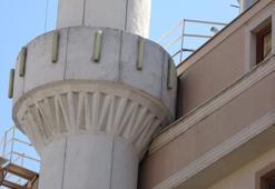 Pendik'te görenlerin ağzını açık bırakan mimari: Minare boyutunda bina 'Hayatımda böyle bir şey görmedim'