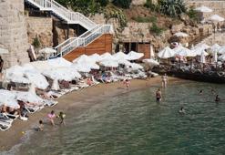 Antalya'da 1000 TL'lik şezlong fiyatından sonra Euro üzerinden mesai saatli tuvalet ücreti