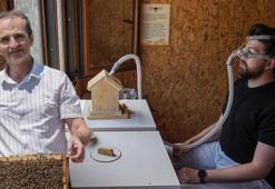 Rusya'da gördüğü tedavi yöntemini Bursa'da uyguladı! Şifa arayanlar doktorun bahçesine akın ediyor!