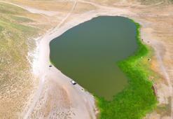 Nemrut Kalderası'nın kalbi kuruyor: Bitlis'teki Kalp Gölü'nün son hali görüntülendi