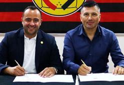 Eskişehirspor'un yeni hocası imzayı attı, olay oldu! Anlaşma masasından kalkıp gelmiş