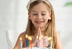 Kız çocuğuna doğum günü mesajı - En güzel mesajlar