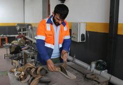 Sivaslı usta boynuzlardan servet kazandı! Dizilerden ilham alıp üretmeye başladı şimdi siparişlere yetişemiyor