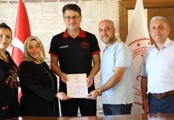 Eskişehir'de hayvan yetiştiriciliğine başlayan kadına devlet desteği