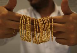 Yeni evlenecek çiftlere altın değerinde tavsiye! Bu takıdan vazgeçmeyin