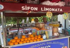 Sadece Eskişehir'de tuttu: 80 yıldır sokaklarda satıyor