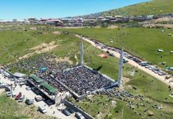 Gümüşhane sınırından başladı: Binlerce kişi bölgeye akın ediyor