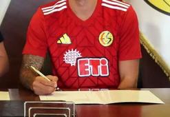 Eskişehirspor o bölgeyi kapattı: Transferi tamam, imza atıyor