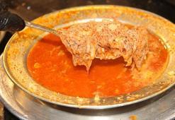 Beyran sıcağa meydan okuyor! 45 derecede bile vazgeçilmiyor, her kaşığı şifa deposu...