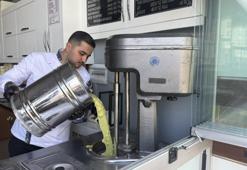 Yaz aylarının vazgeçilmesi! Gaziantep'in meşhur lezzeti yoğun ilgi görüyor