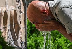 'Cehennem Sıcakları' Adana'yı vurdu: Asfalt eridi! Uzmanlar uyardı: 'Mümkünse dışarı çıkmayın!'