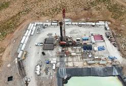 Sinyaller güçlü, beklenti büyük! Van-Şırnak-Siirt üçgeninde petrol heyecanı, 2 bin 800 metreye inildi