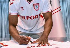 Samsunspor'un yeni transferi imzayı attığı gibi başka takıma gitti