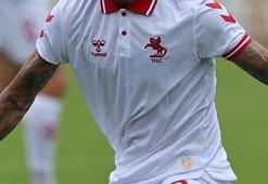 Samsunspor'da beklenmedik ayrılık! Yeni transfer forma yüzü görmeden başka takıma gitti
