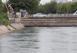 Adana yanıyor, sulama kanalları tehlike saçıyor