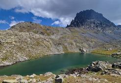 Bilim insanlarından şok eden araştırma! İnsan eli değmeyen yerlerde bile mikroplastik var