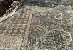 Mezar kazısında tarihi keşif! Geçmişin şifresi Diyarbakır'da çıktı: Davud Yıldızı içindeki motif ve altı satırlık yazıt