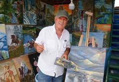 Tuğladan tuvale! 70 yaşında hayatını değiştirdi, 5 sergi açtı