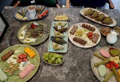 Gaziantep'in tescilli lezzeti katmer, Adana'da onlarca çeşide büründü!