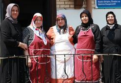 Bursalı kadınlar Kur'an kursunda bu işi yapmaya karar verdi! 5 kilo unla başladılar