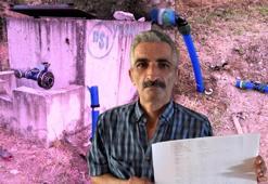 Denizli'de çiftçi, sulama hattını paramparça etti! Tarlasına izinsiz hat döşendi, boruları köy meydanına fırlattı