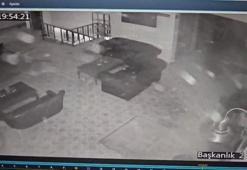 Balıkesir'deki depreme güvenlik kamerası bile dayanamadı