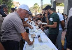 3 dakikada 1 kilo lokum yedi! Hatay'da ödülü kazandı
