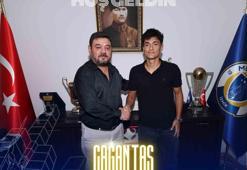Menemen FK sol kanadı kapattı! 18 yaşında transfer oldu