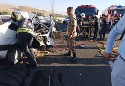 Erzurum’da şerit ihlali faciası! İki otomobil kafa kafaya çarpıştı, 4 kişi öldü 4 kişi yaralandı
