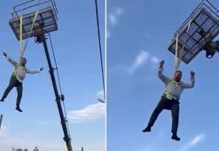 Vinçle havaya kaldırdılar! Bursa'da damada arkadaşlarından unutulmaz düğün şakası